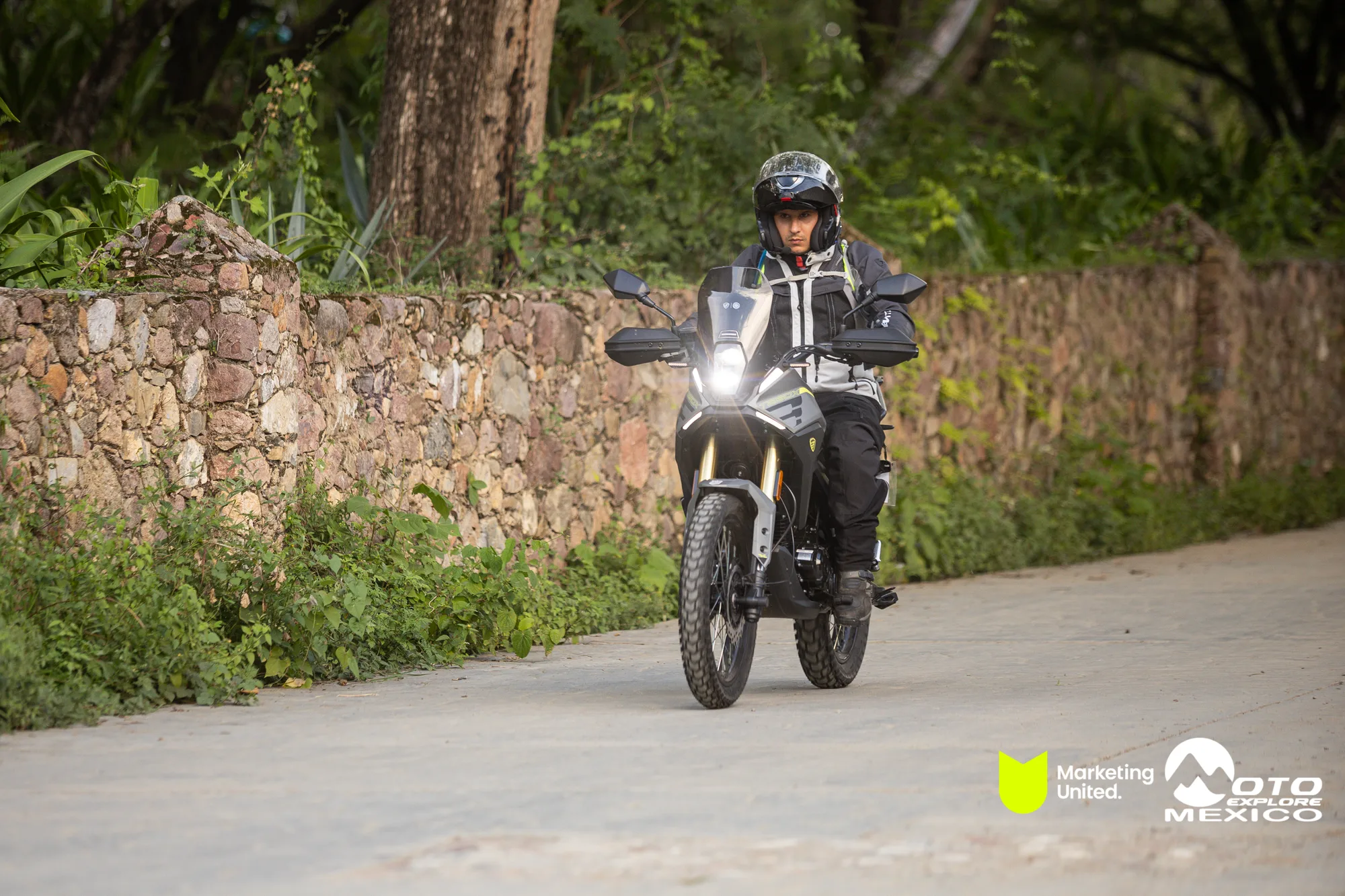 BENELLI TAXCO 1350