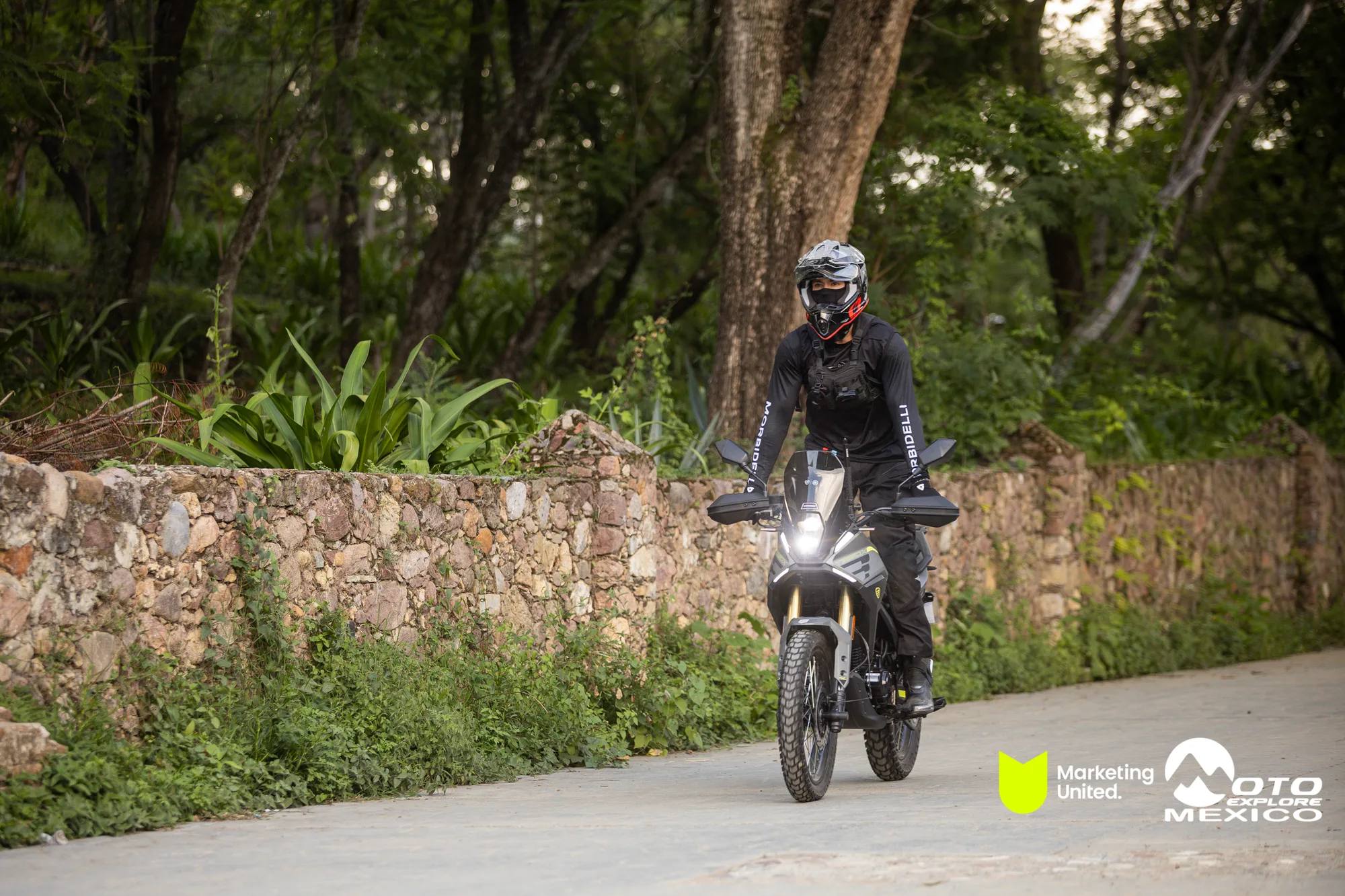 BENELLI TAXCO 1360