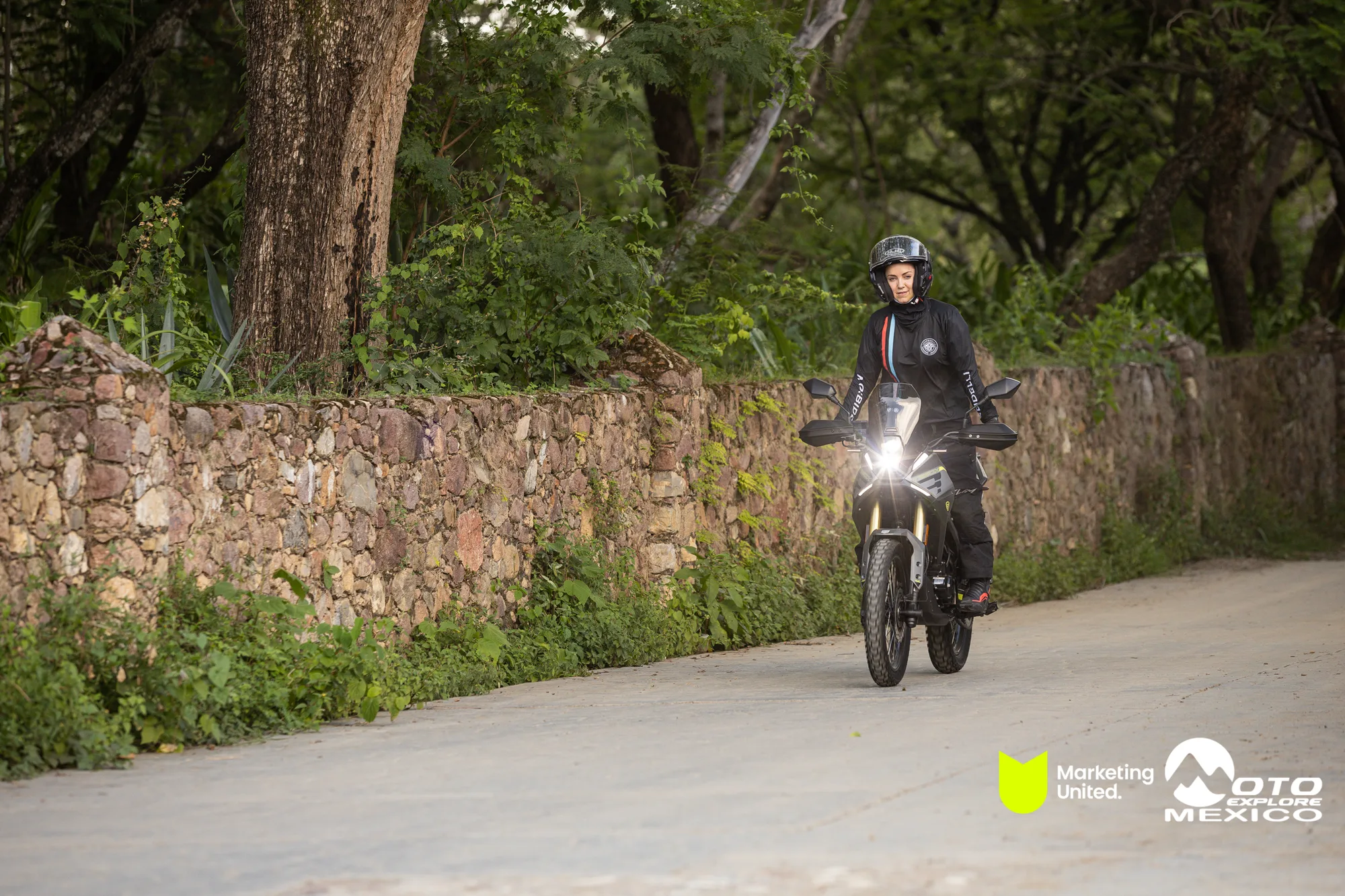 BENELLI TAXCO 1375