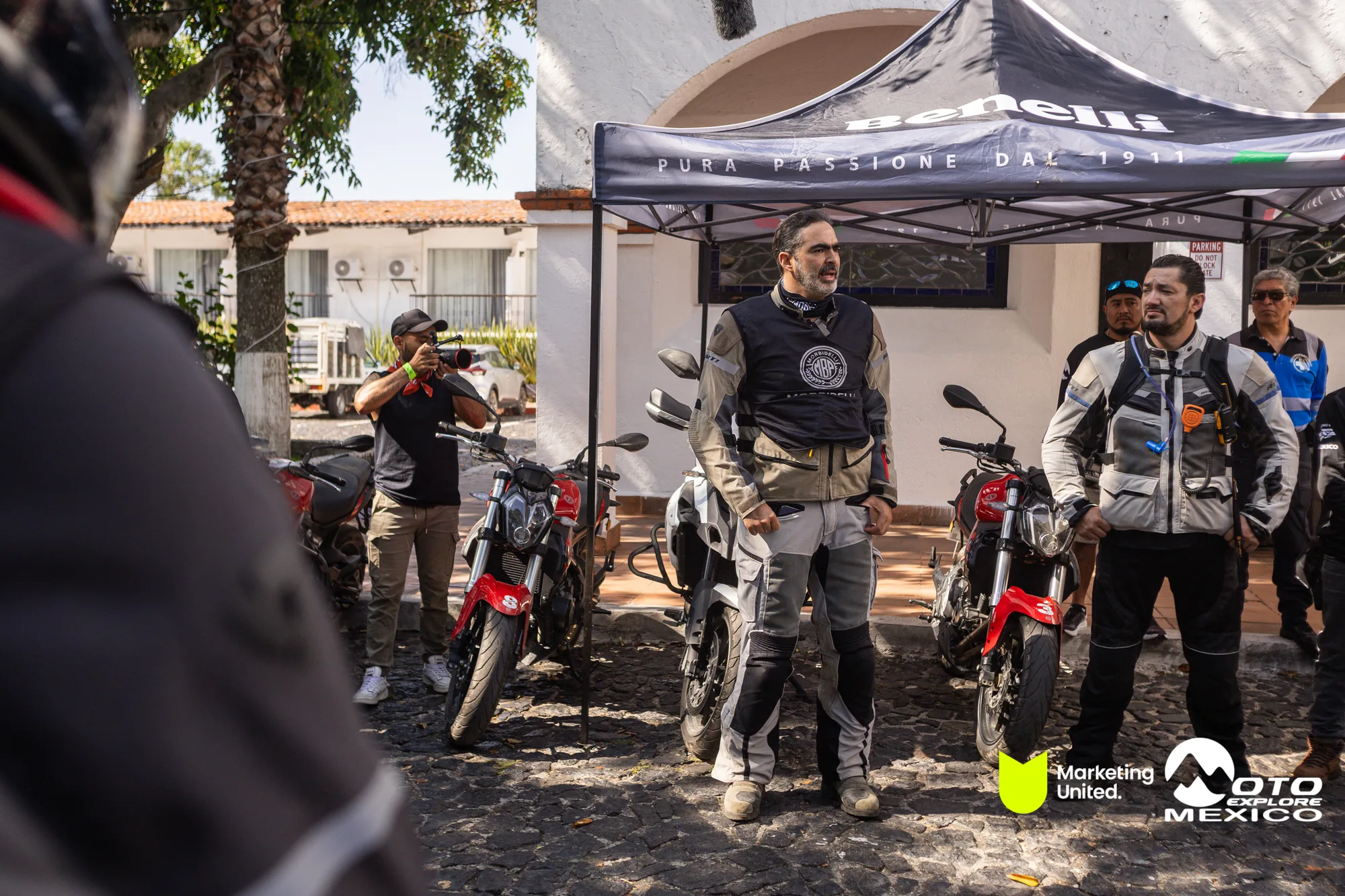 BENELLI TAXCO 827