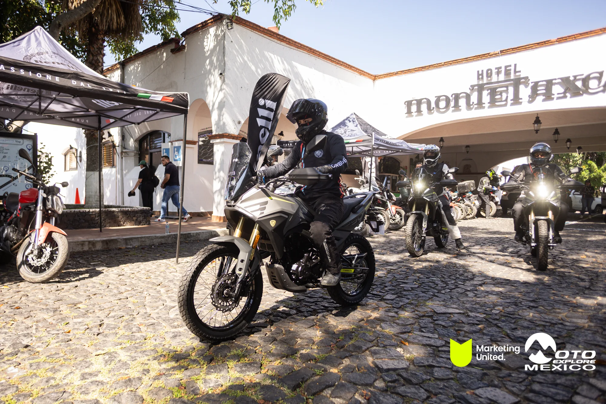 BENELLI TAXCO 884