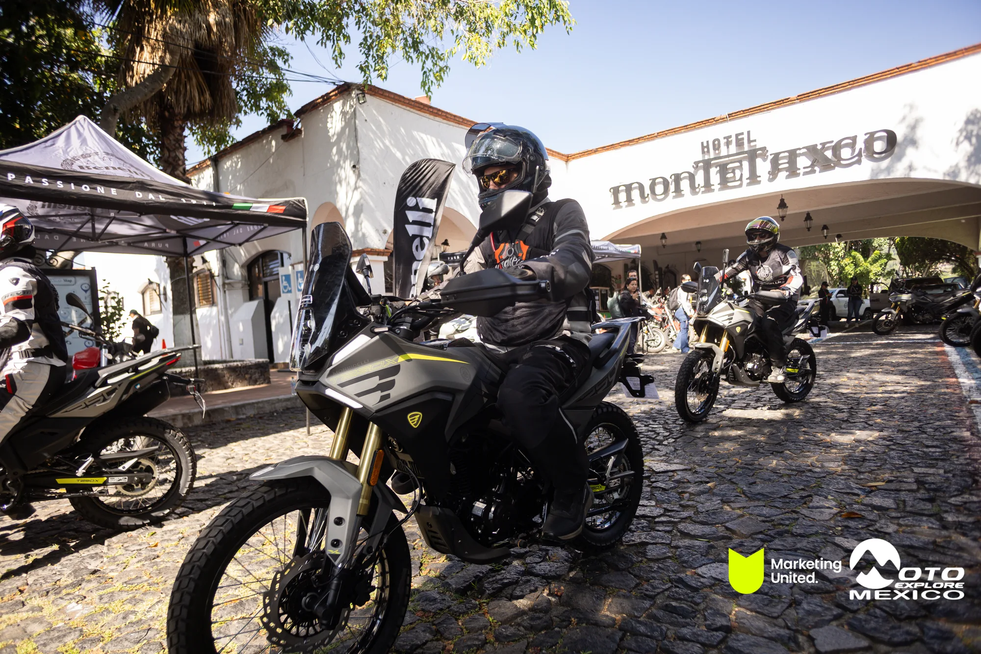 BENELLI TAXCO 888