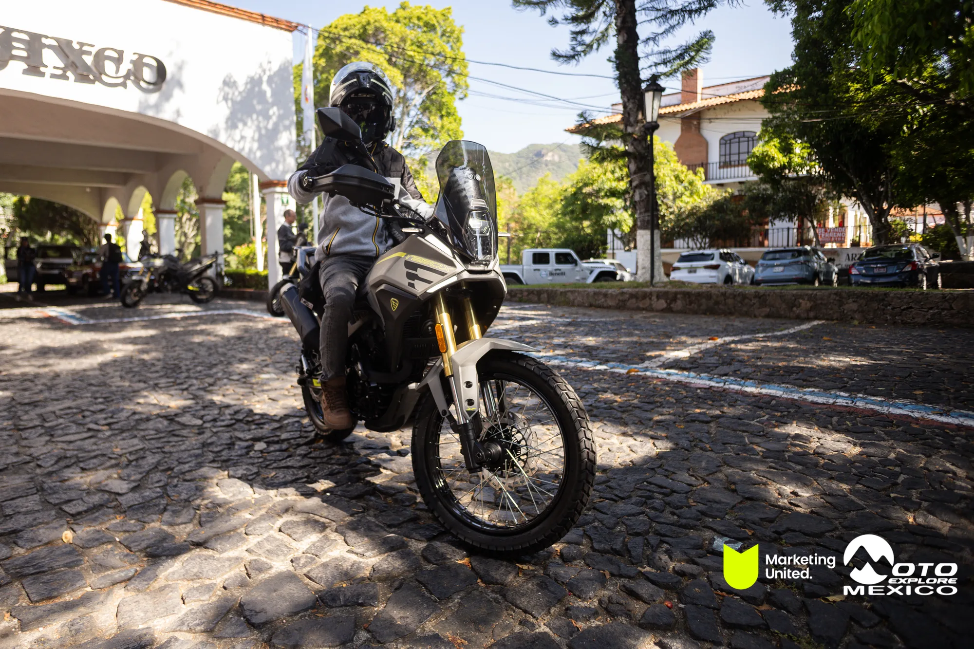 BENELLI TAXCO 894