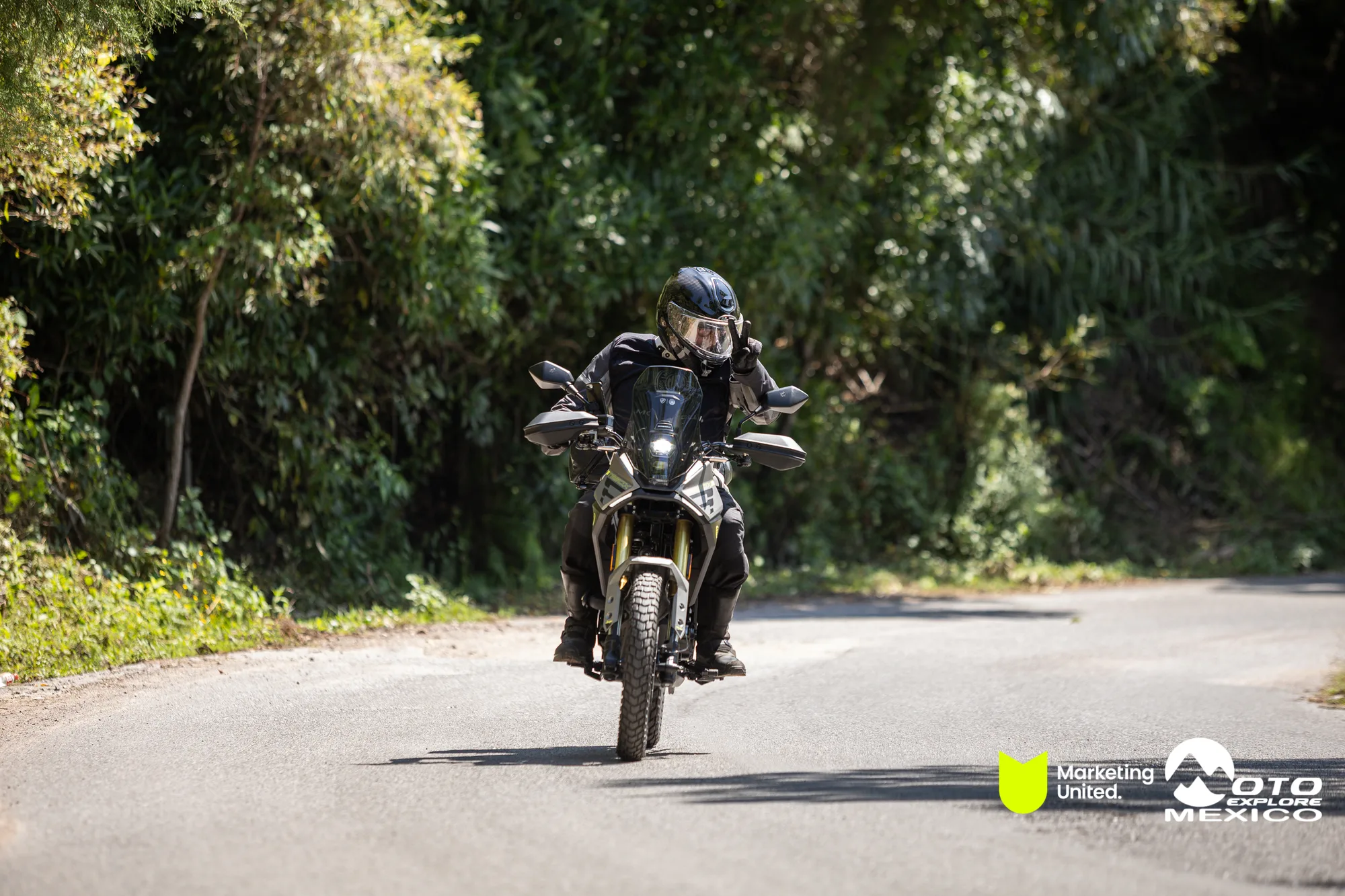 BENELLI TAXCO 949