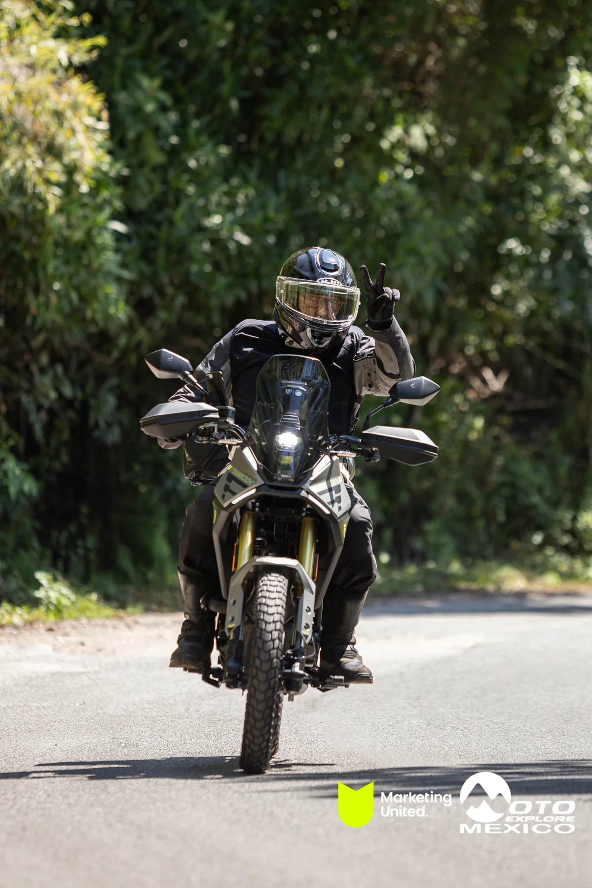 BENELLI TAXCO 950