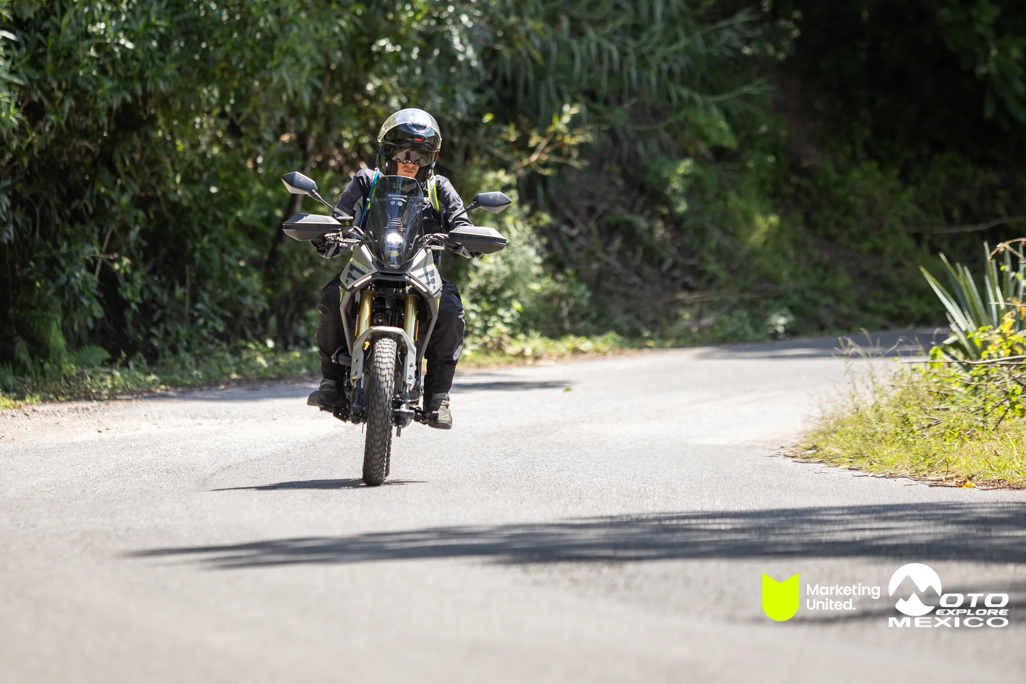 BENELLI TAXCO 956
