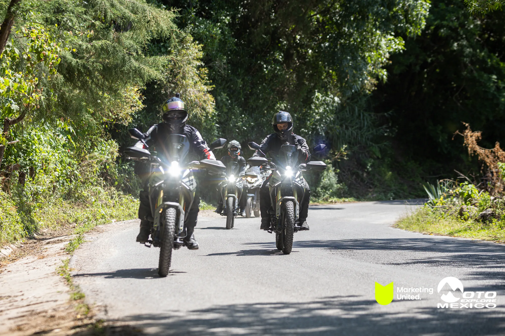 BENELLI TAXCO 965
