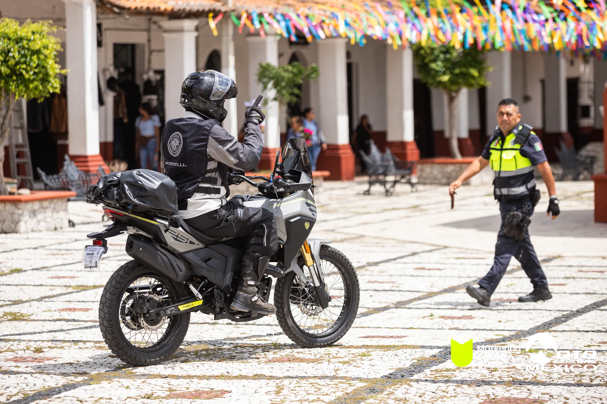BENELLI TAXCO 990